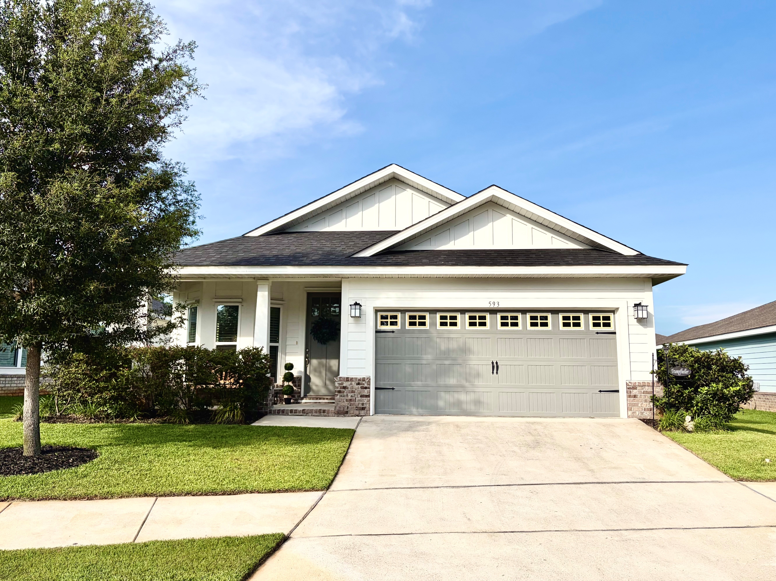 593 Riverwalk Circle