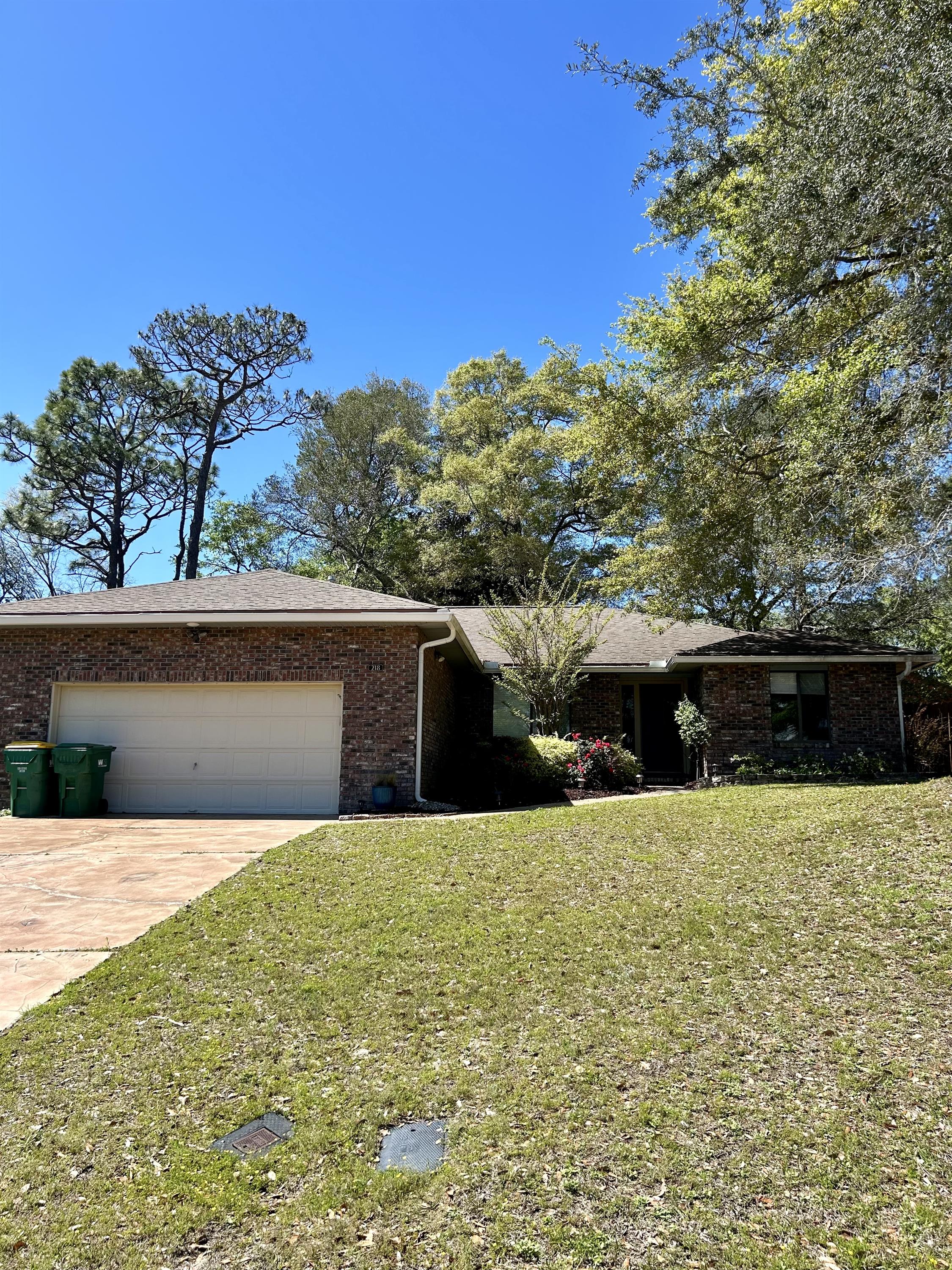 218 Yellow Pine Court