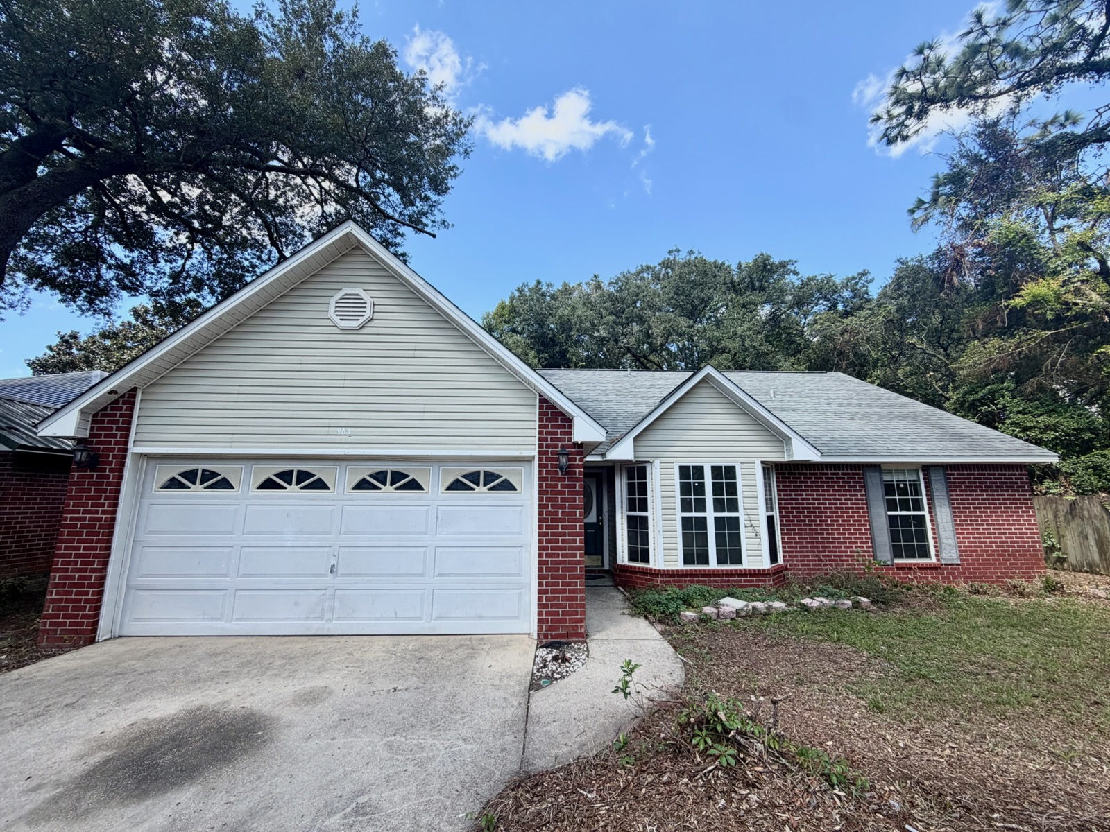963 Claeven Circle